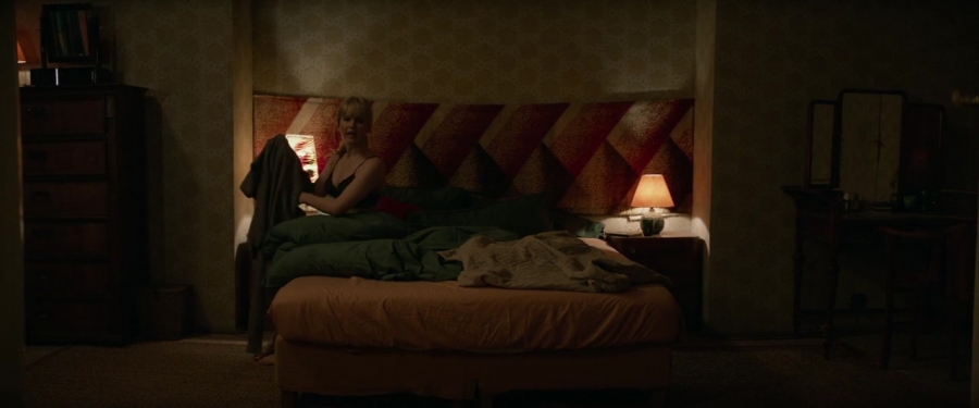 Red_Sparrow_28149529.jpg