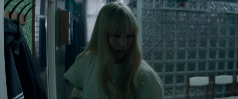 Red_Sparrow_28158829.jpg