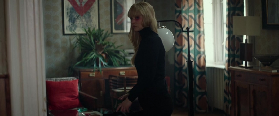 Red_Sparrow_28166829.jpg