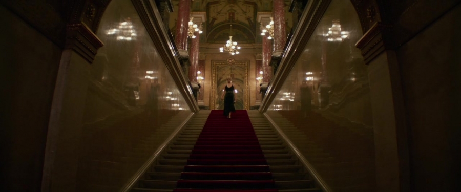 Red_Sparrow_28169629.jpg