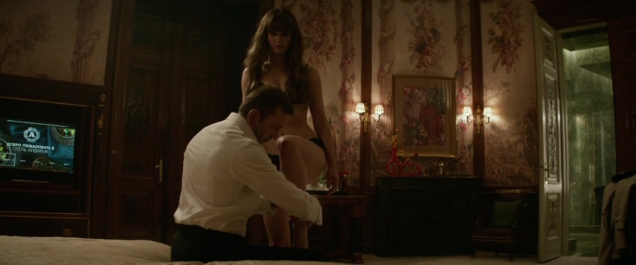 Red_Sparrow_2829929.jpg
