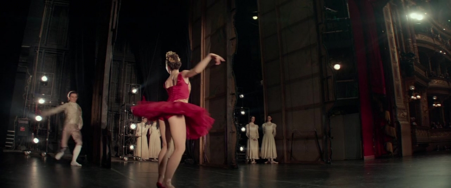 Red_Sparrow_286229.jpg