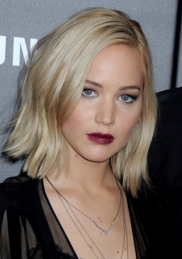 54112037_jennifer_lawrence_049.jpg