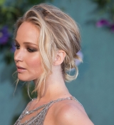 00Mother_London_Premiere_in_London_38.jpg