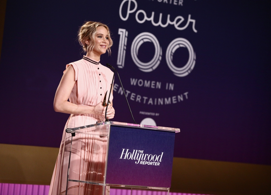 Click to view full size image
==============
The_Hollywood_Reporters_2017_285529.jpg The_Hollywood_Reporters_2017_285529.jpg