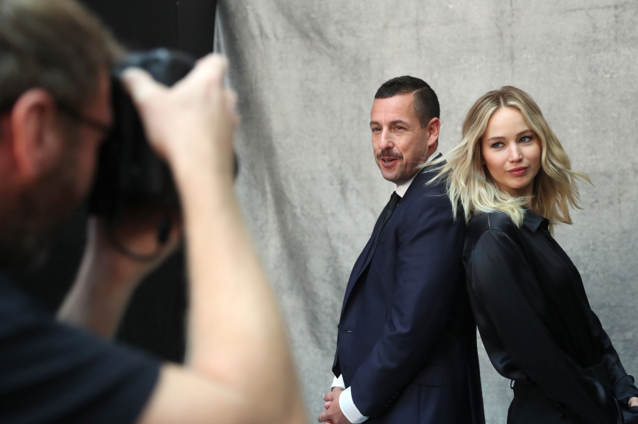 Click to view full size image
==============
Variety_Actors_on_Actors_281229.jpg Variety_Actors_on_Actors_281229.jpg