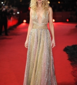 Red_Sparrow_uk_282329.jpg
