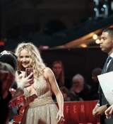 Red_Sparrow_uk_286229.jpg