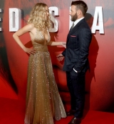 Red_Sparrow_uk_2823929.jpg