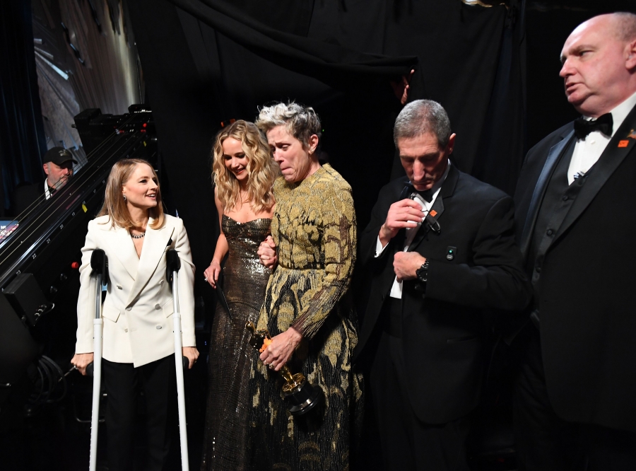 Click to view full size image
==============
90thoscars_2831429.jpg 90thoscars_2831429.jpg