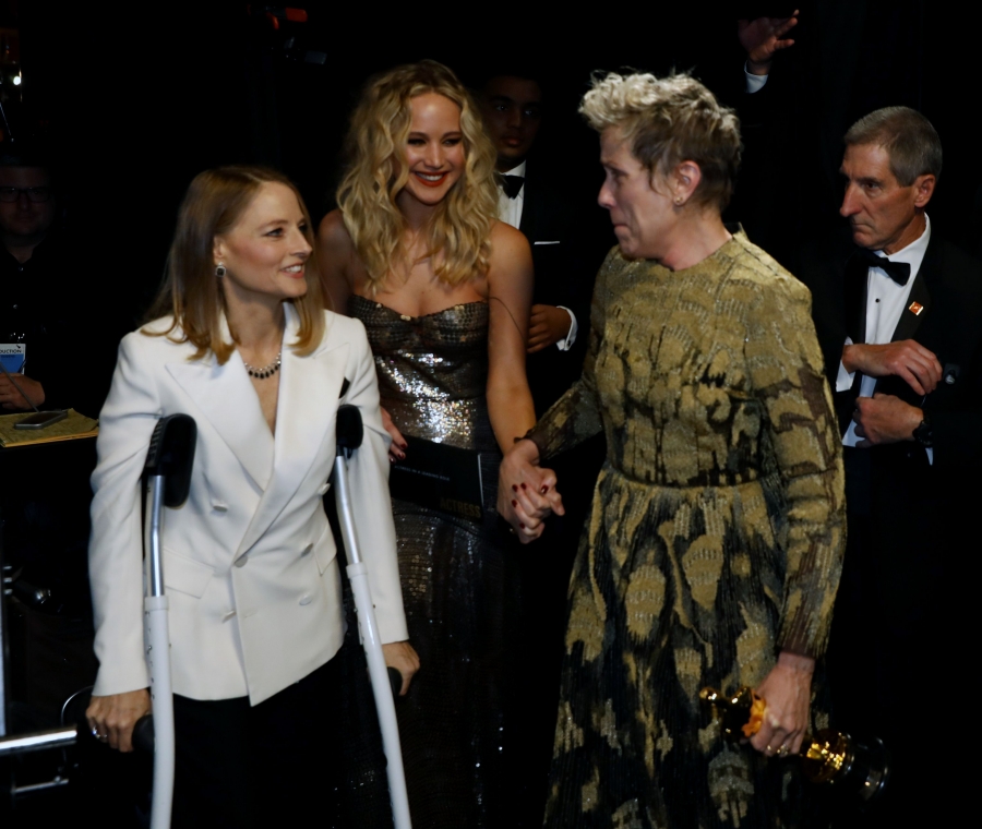 Click to view full size image
==============
90thoscars_2832229.jpg 90thoscars_2832229.jpg