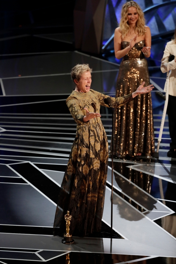 Click to view full size image
==============
90thoscars_2835029.jpg 90thoscars_2835029.jpg
