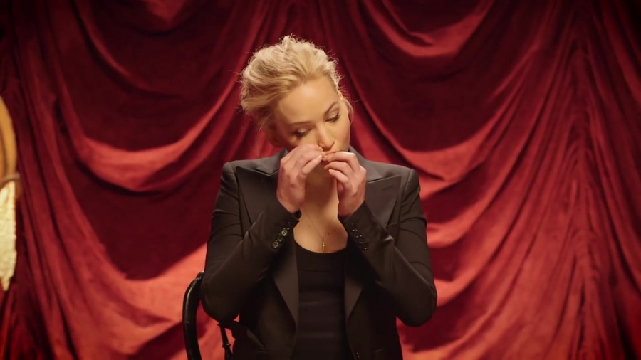 Jennifer_Lawrence_is_a_Surprisingly_Good_Mime___Secret_Talent_Theater___Vanity_Fair_064.jpg