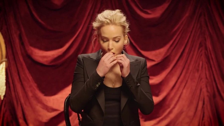 Jennifer_Lawrence_is_a_Surprisingly_Good_Mime___Secret_Talent_Theater___Vanity_Fair_069.jpg