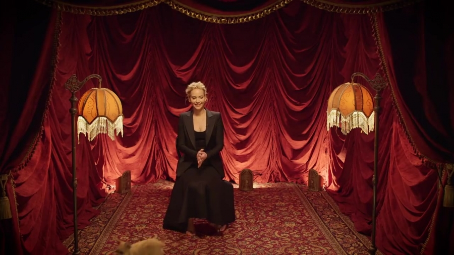 Jennifer_Lawrence_is_a_Surprisingly_Good_Mime___Secret_Talent_Theater___Vanity_Fair_191.jpg