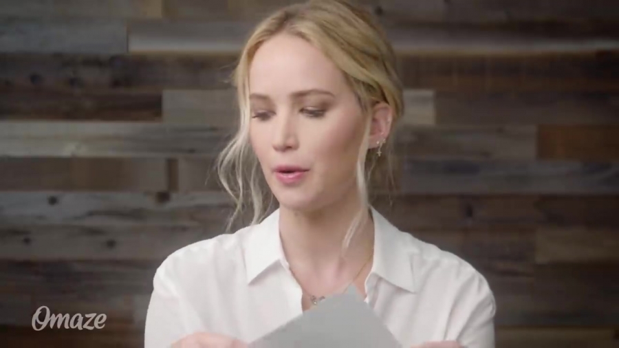 Jennifer_Lawrence_Helps_the_Internet_Escape_Awkward_Situations____Omaze_081.jpg