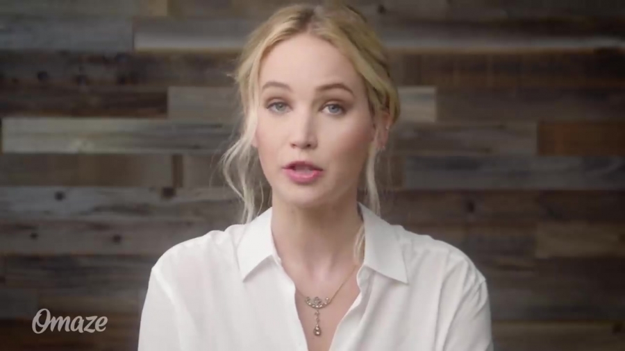 Jennifer_Lawrence_Helps_the_Internet_Escape_Awkward_Situations____Omaze_102.jpg
