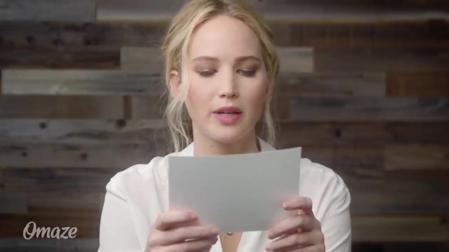 Jennifer_Lawrence_Helps_the_Internet_Escape_Awkward_Situations____Omaze_144.jpg