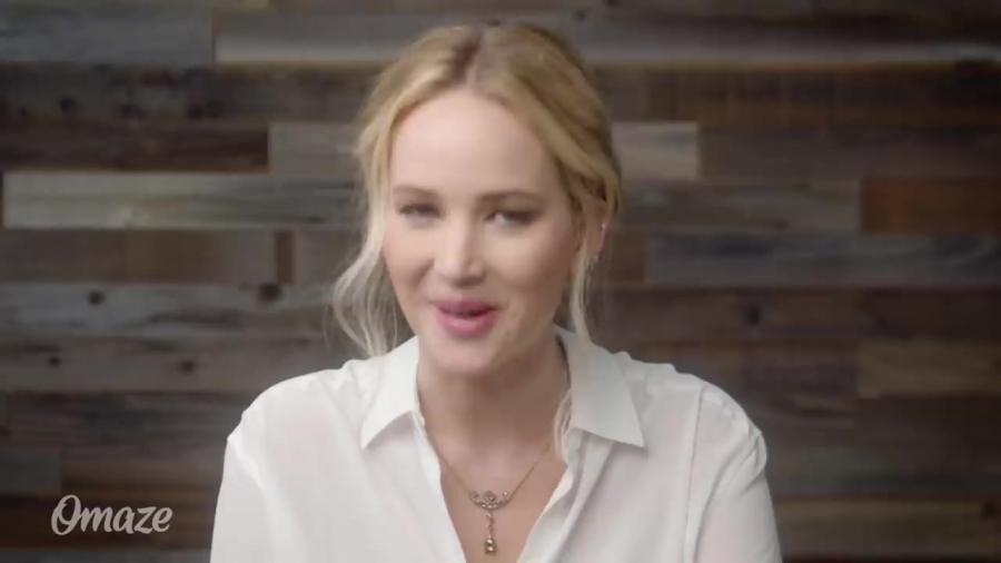 Jennifer_Lawrence_Helps_the_Internet_Escape_Awkward_Situations____Omaze_163.jpg