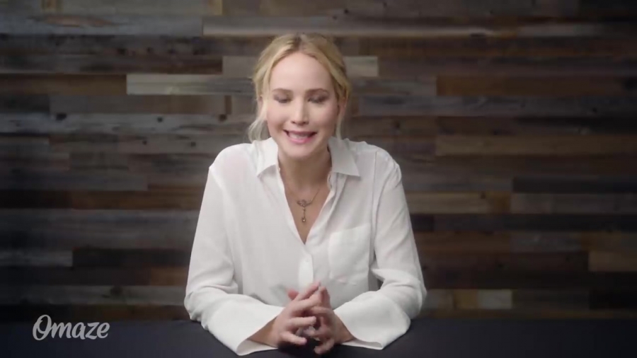 Jennifer_Lawrence_Helps_the_Internet_Escape_Awkward_Situations____Omaze_168.jpg