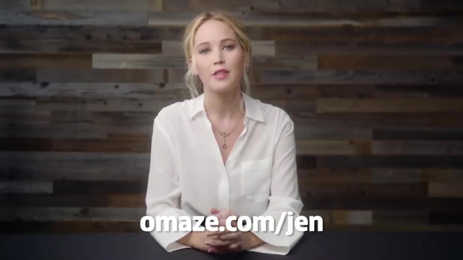 Click to view full size image
==============
Jennifer_Lawrence_Helps_the_Internet_Escape_Awkward_Situations____Omaze_183.jpg Jennifer_Lawrence_Helps_the_Internet_Escape_Awkward_Situations____Omaze_183.jpg