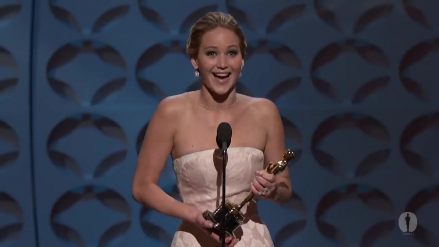 Jennifer_Lawrence_Wins_Best_Actress-_2013_Oscars_151.jpg