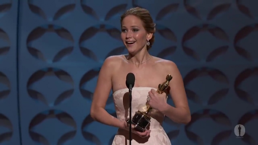 Jennifer_Lawrence_Wins_Best_Actress-_2013_Oscars_152.jpg