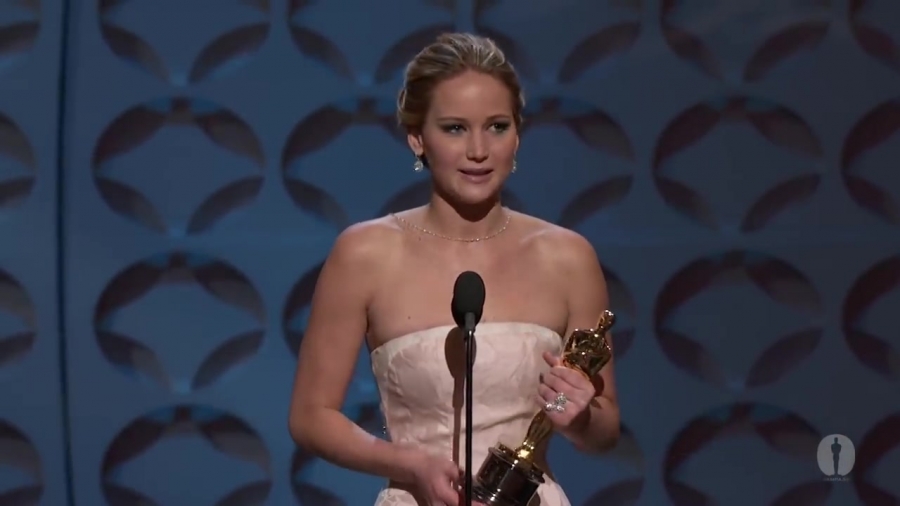 Jennifer_Lawrence_Wins_Best_Actress-_2013_Oscars_161.jpg