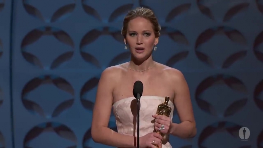Jennifer_Lawrence_Wins_Best_Actress-_2013_Oscars_168.jpg