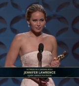Jennifer_Lawrence_Wins_Best_Actress-_2013_Oscars_156.jpg