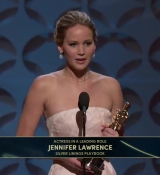 Jennifer_Lawrence_Wins_Best_Actress-_2013_Oscars_159.jpg