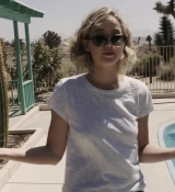 Jennifer_Lawrence_s_Awkward_Interview___Vogue_073.jpg