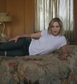 Jennifer_Lawrence_s_Awkward_Interview___Vogue_084.jpg