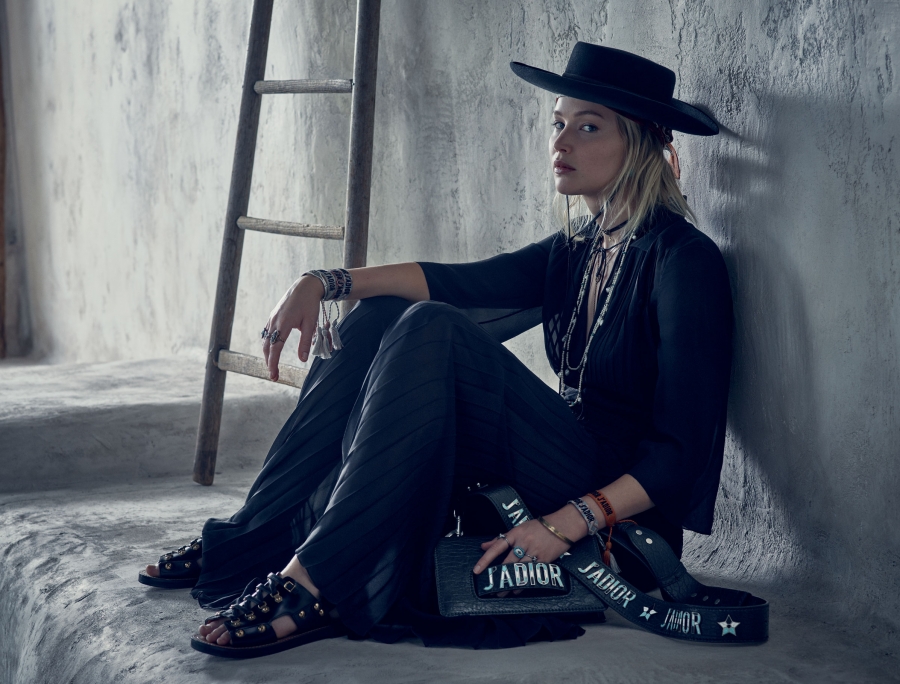 Dior_Cruise_2018_campaign0008.jpg