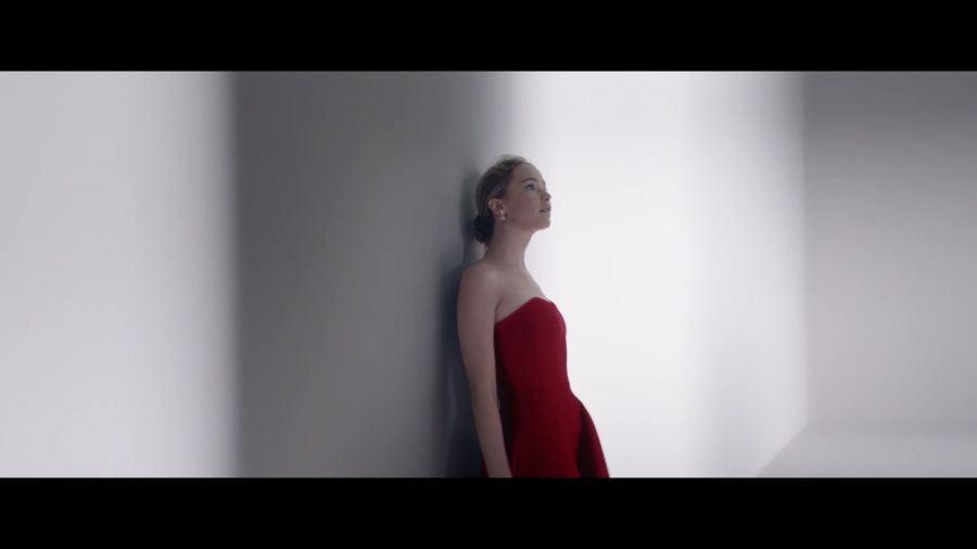 Jennifer_Lawrence_for_the_Dior_Fall_2020_Collection_057.jpg